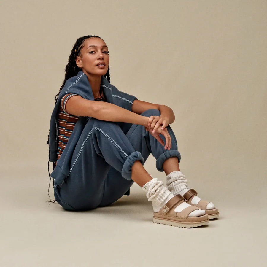 UGG Goldenstar Glide - Sand