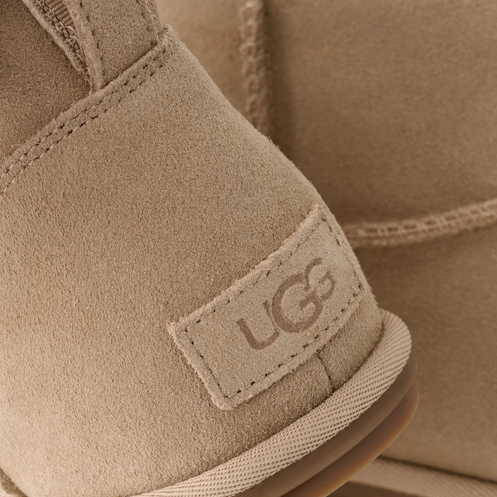 UGG Classic Mini Deconstructed - Sand