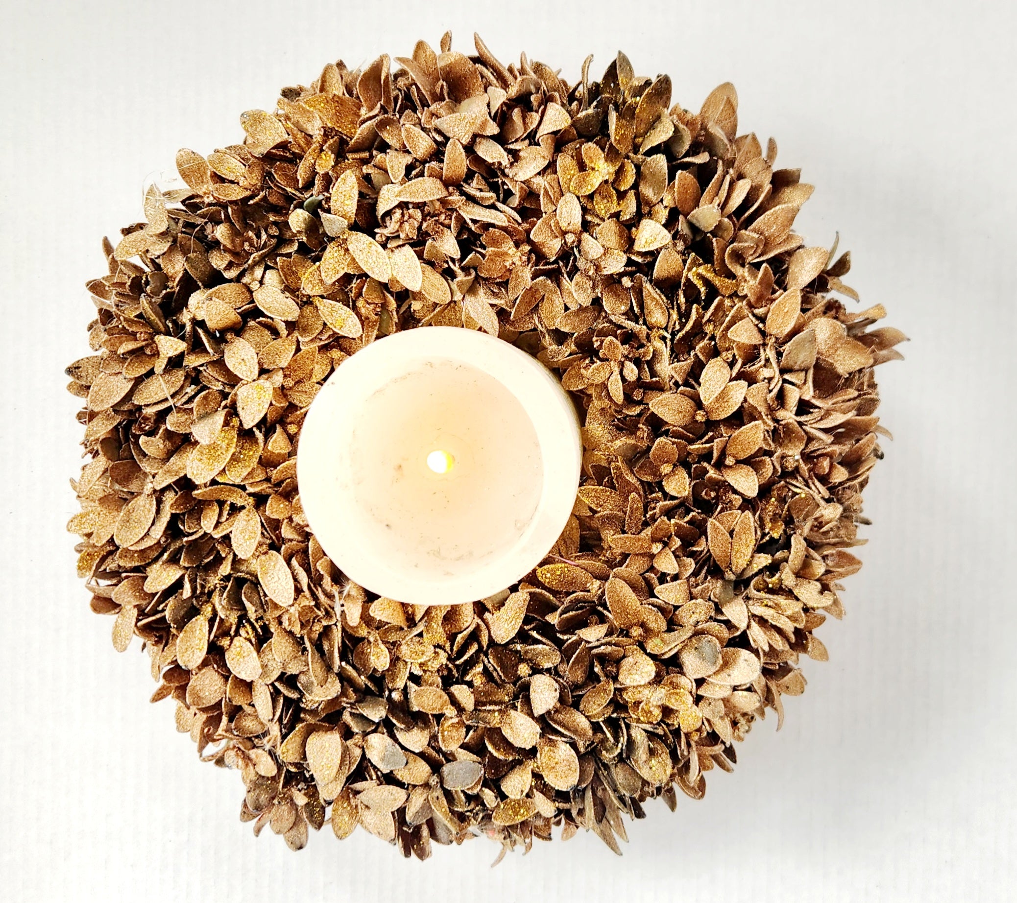 Bronze Buxifolia candle wreath in a box