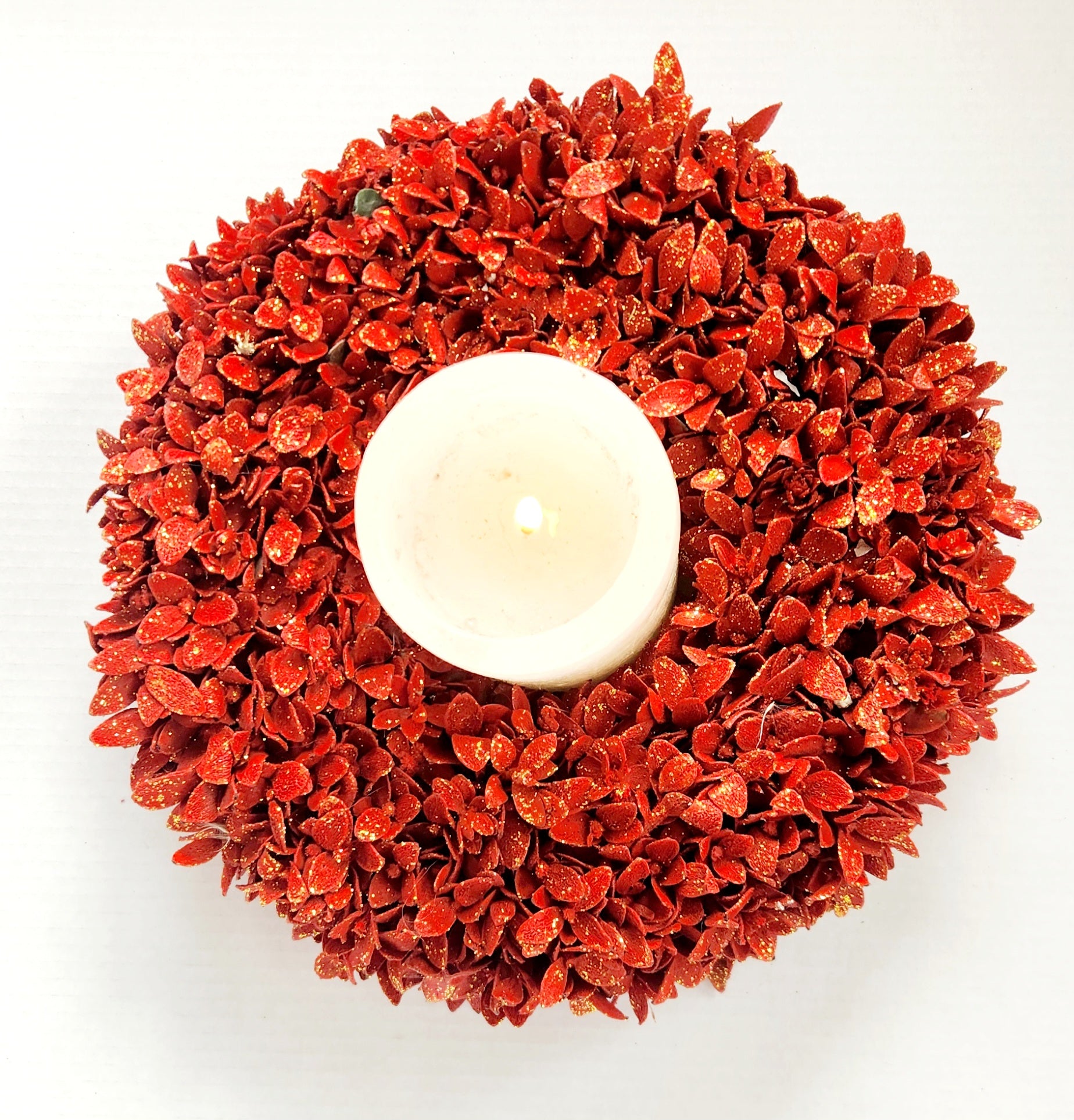 Red Buxifolia candle wreath in a box