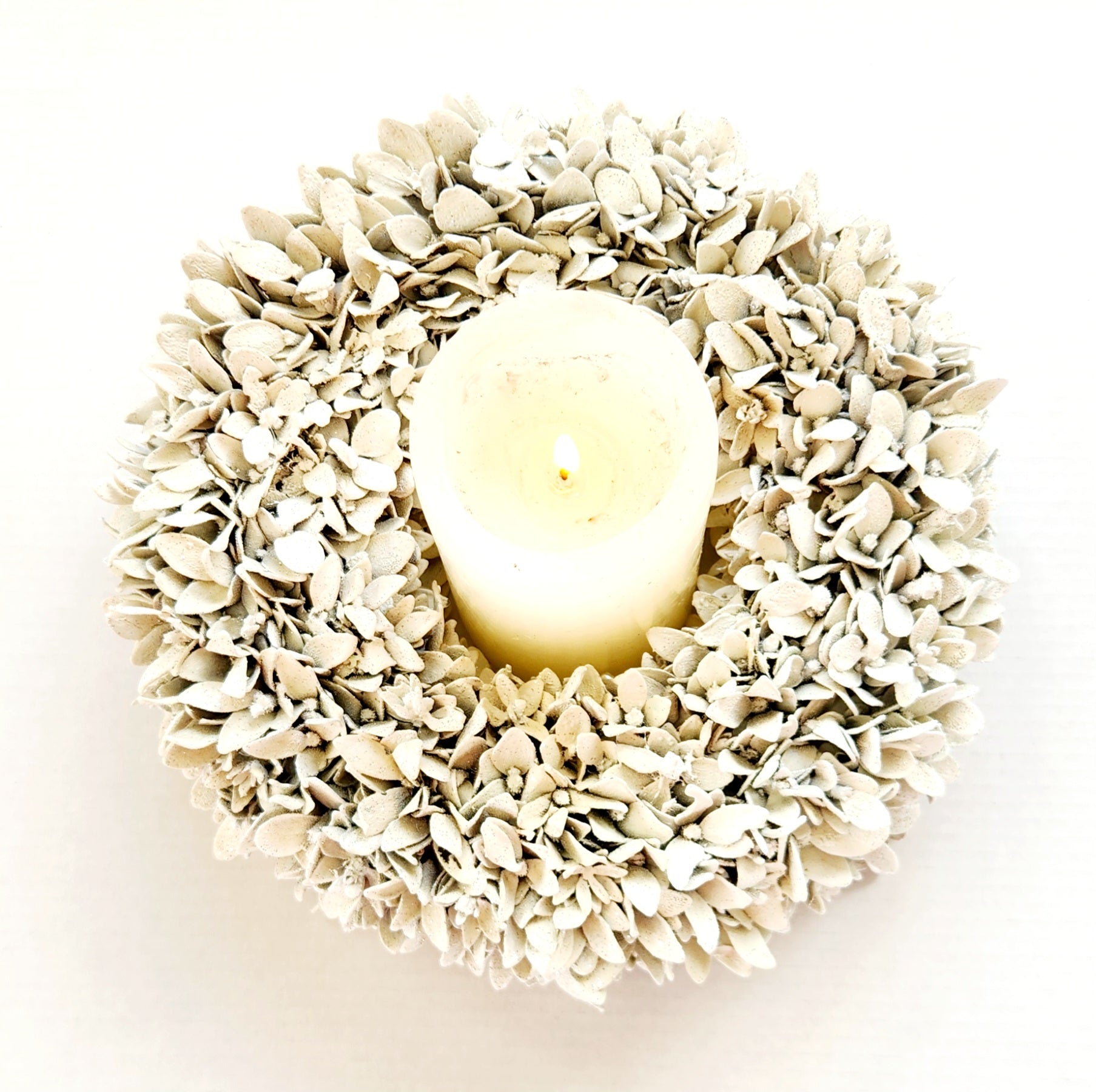 White Buxifolia candle wreath in a box