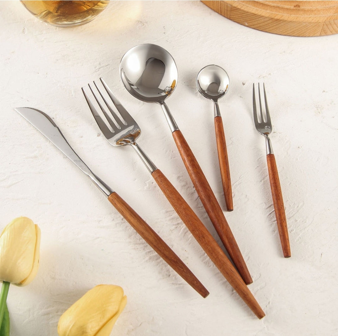 California 16pc Cutlery Set