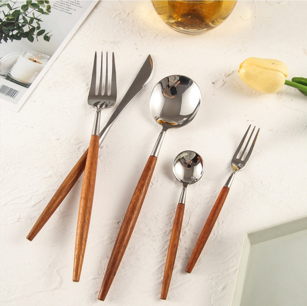 California 16pc Cutlery Set