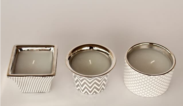 Set of 3 Silver and White Candles