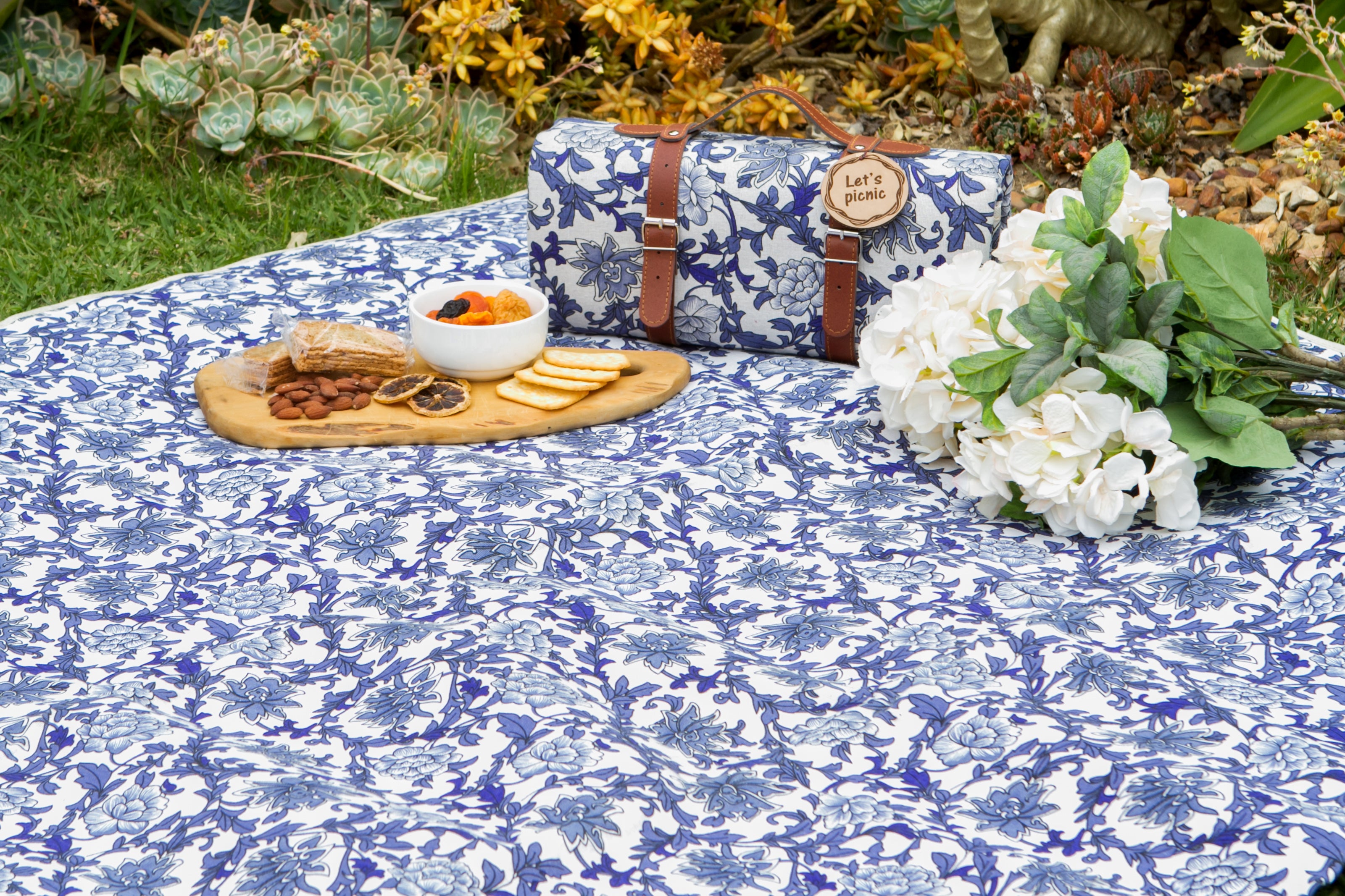 Fleur Picnic Rug - Large Picnic Blanket