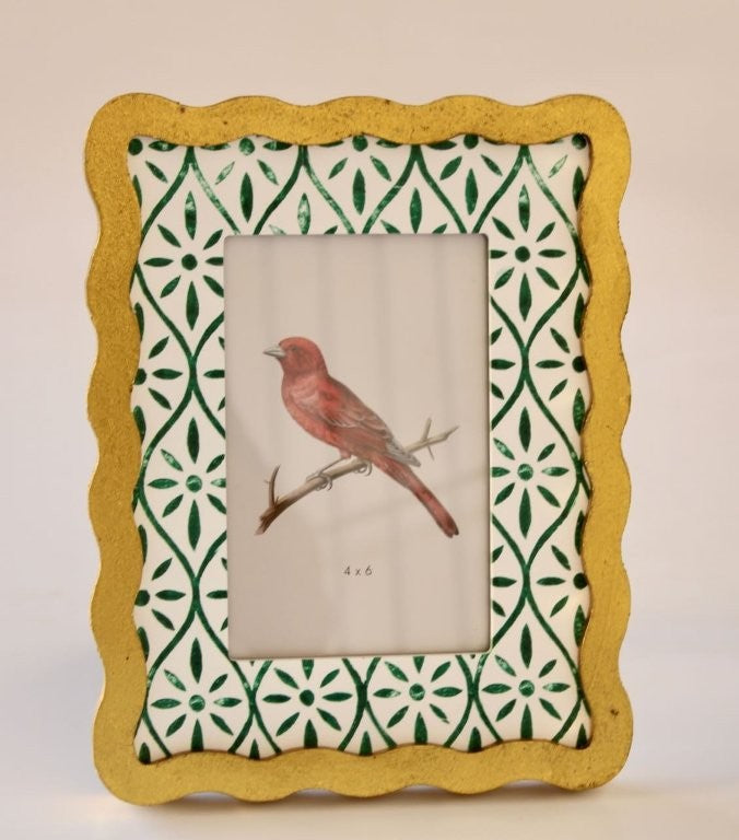 Gold Scallop & Green Standing Photo Frame