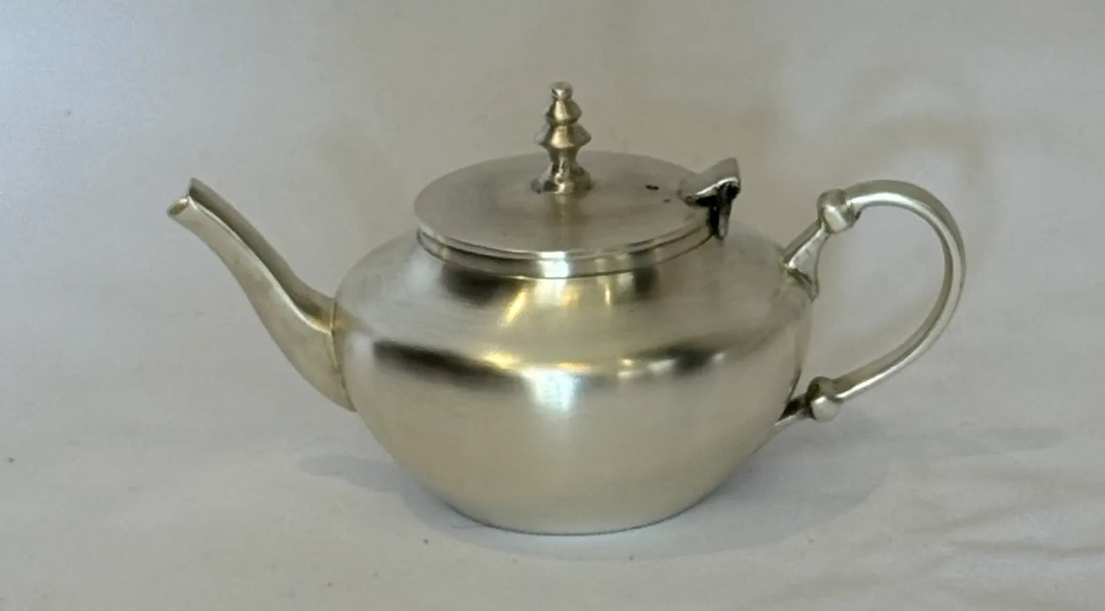 Tea pot for 1 Genie
