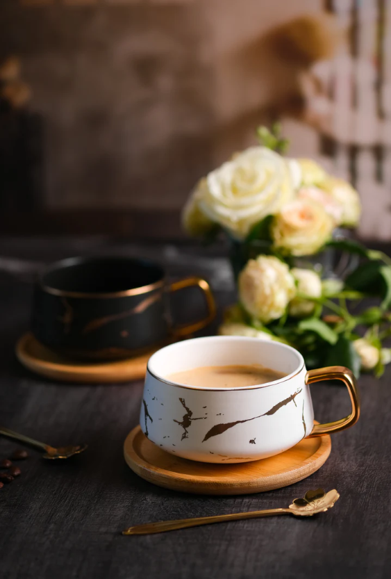 Kintsukuroi Cup in Black and White