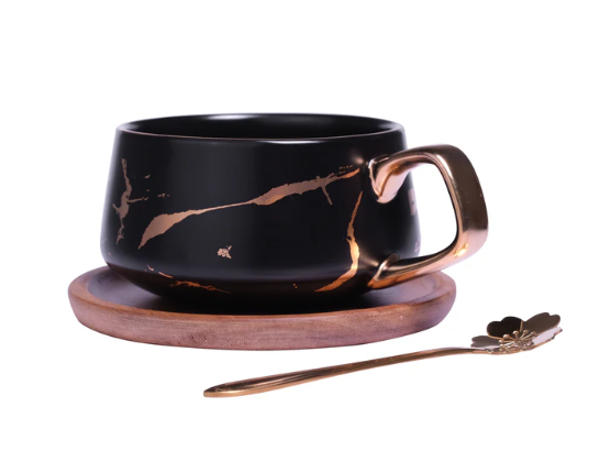 Kintsukuroi Cup in Black and White