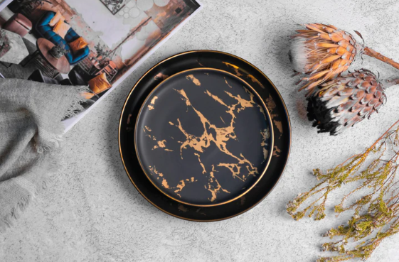 Kintsukuroi Dinner Plates 4pc Set in Black or White