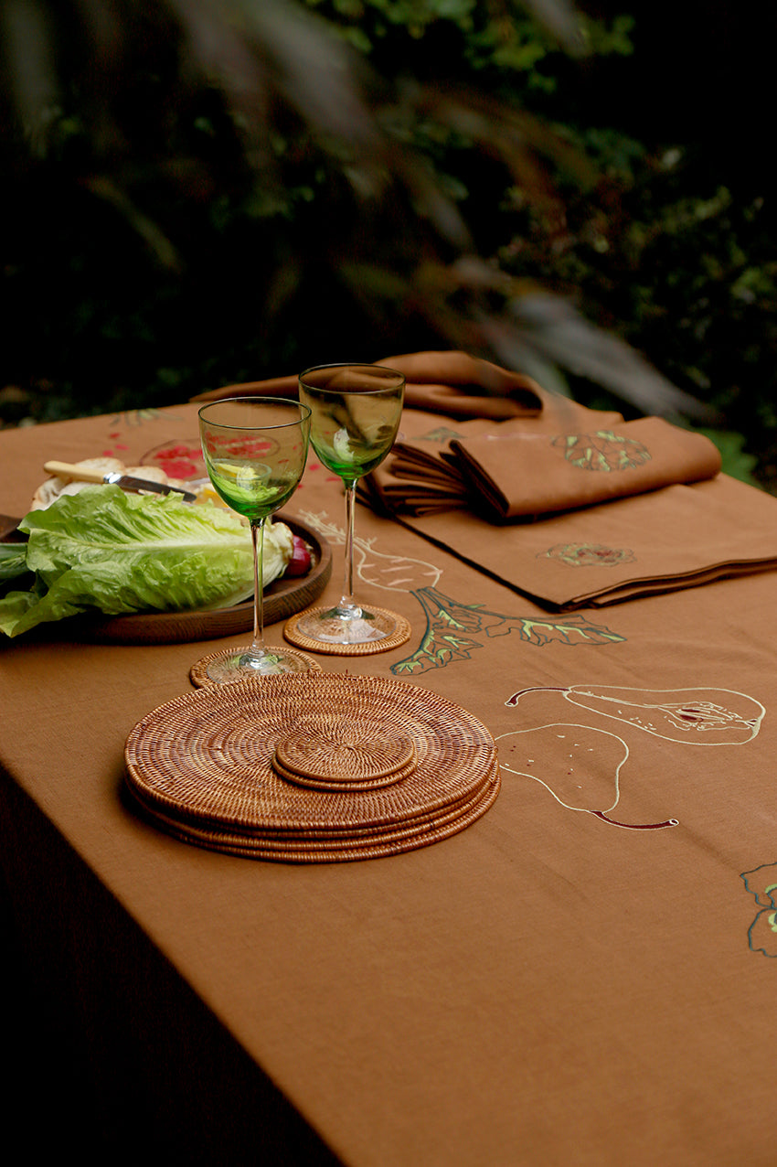 REED LINEN - Botanical Tablecloth & Napkins - Daschund