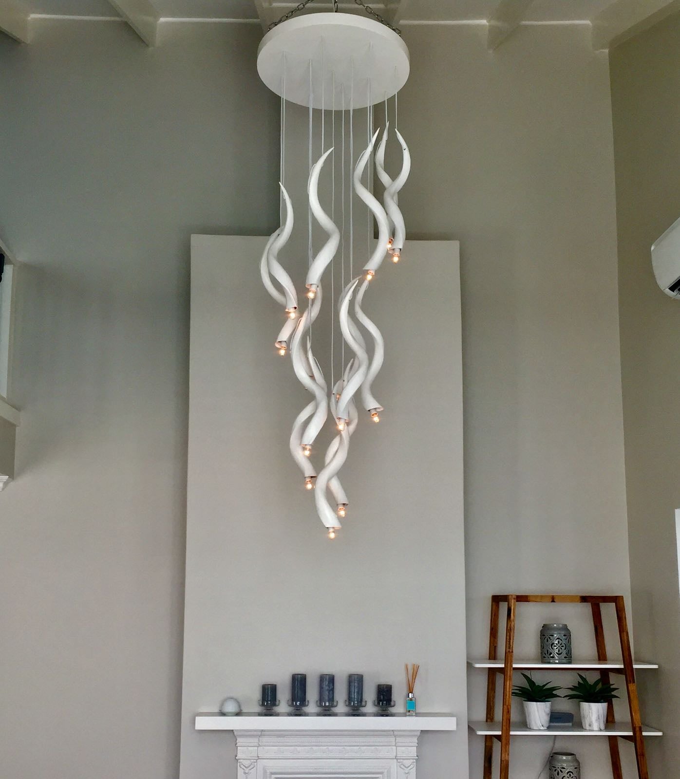 14 KUDU HORN ROUND CASCADE CHANDELIER