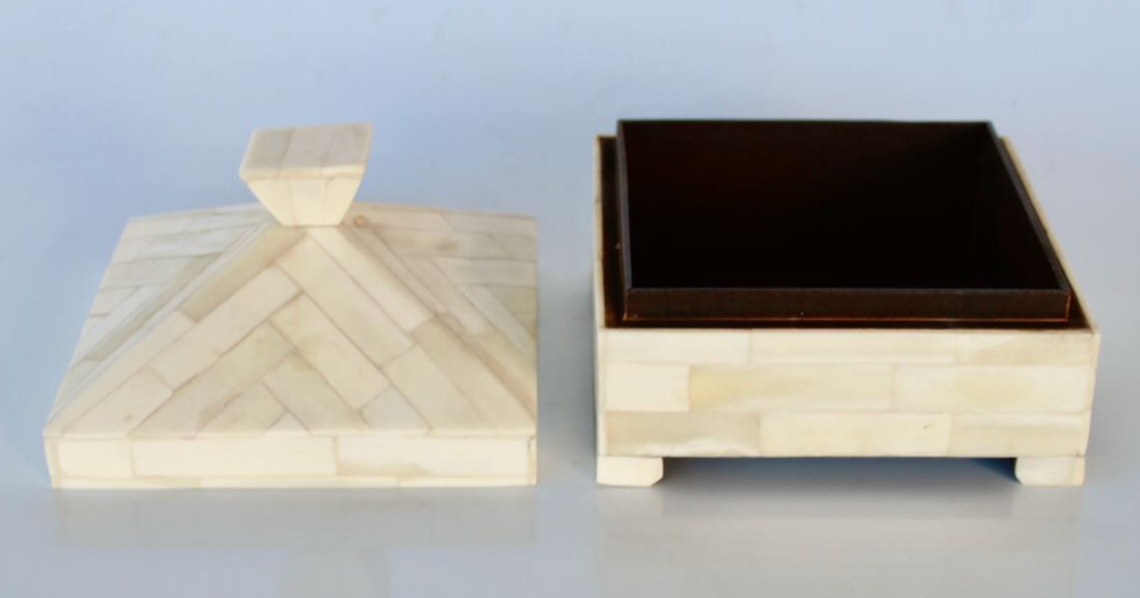 NATURAL BONE DOME SHAPED BOX