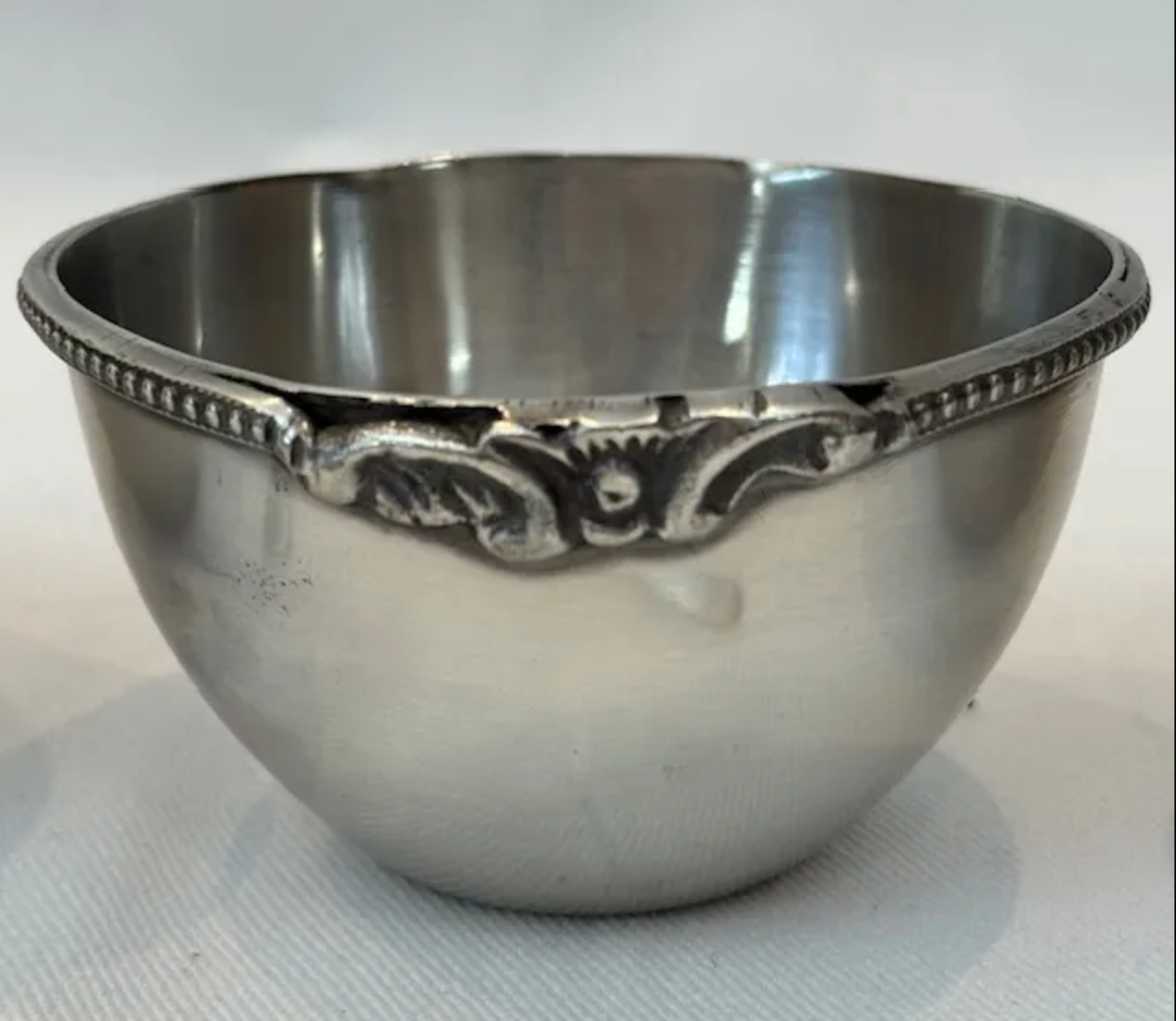 SALSA BOWLS ON TRAY WITH SPOONS VICTORIAN