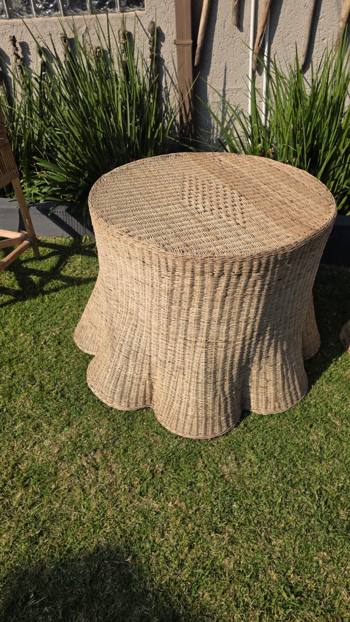 Large Scalloped Console