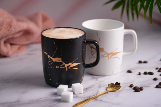 Kintsugi Breakfast Mug in Black and White