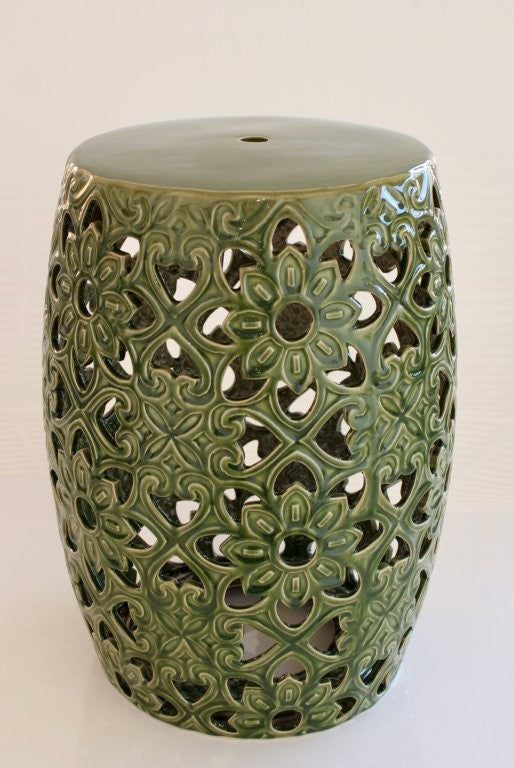 DARK GREEN FLORAL CUT-OUT CERAMIC GARDEN STOOL