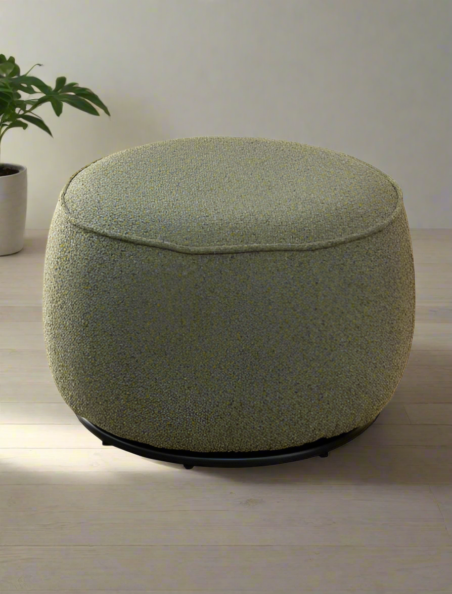 Nigella Ottoman in Comet Grasslands