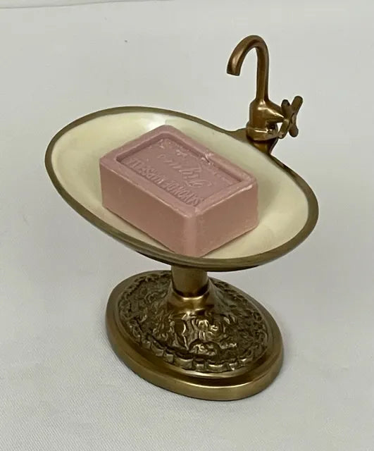 SOAP DISH QUEENS ANTIQUE BRASS
