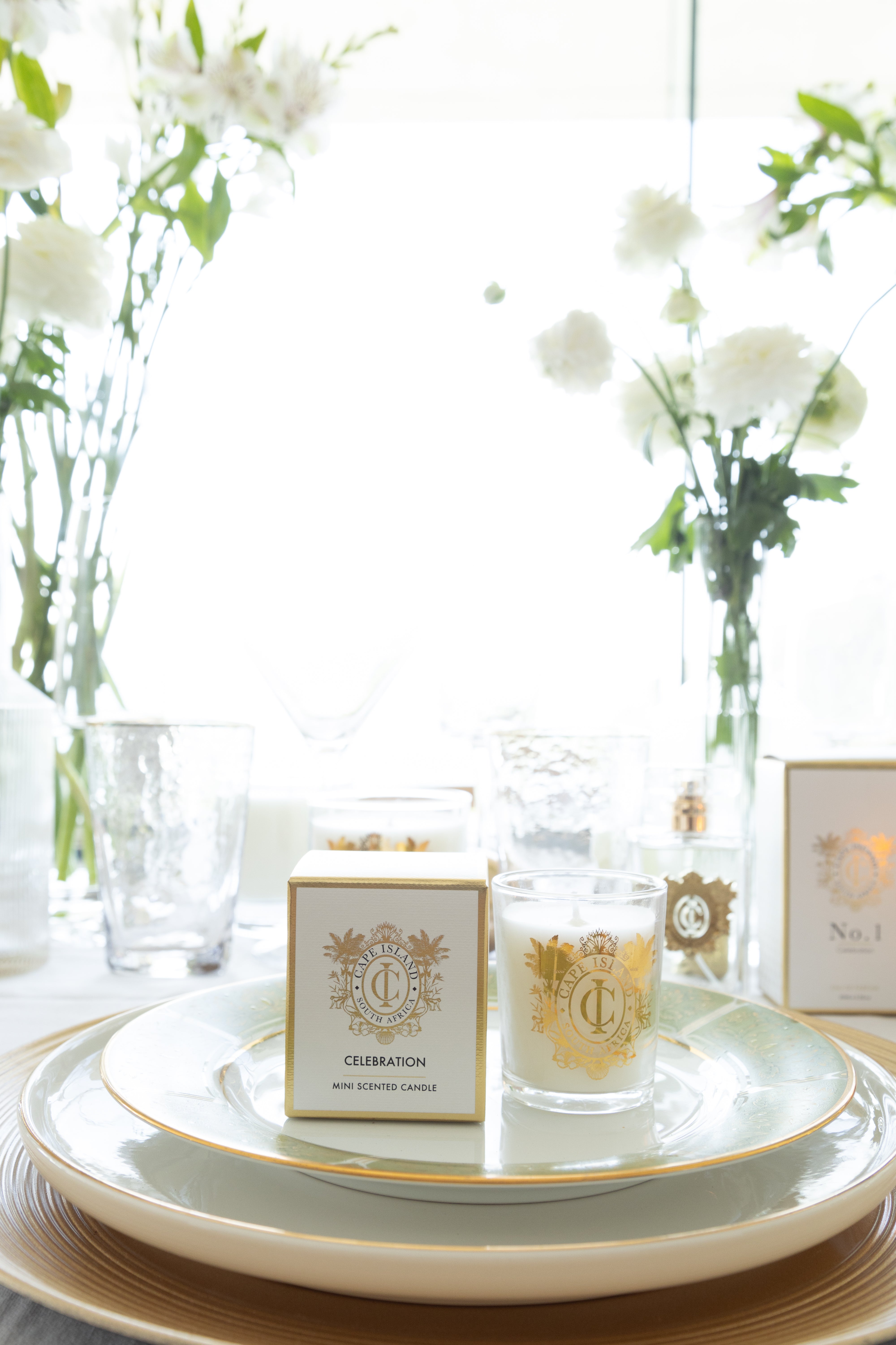 Cape Island - The White Collection Mini Candle