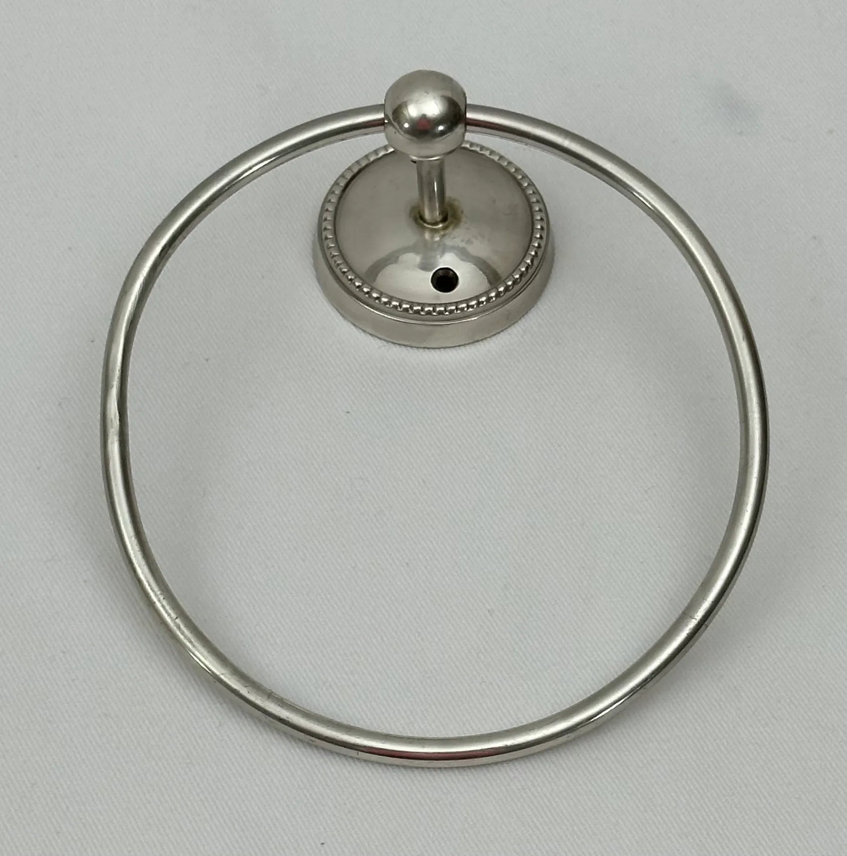 Round Beaded Towel Ring