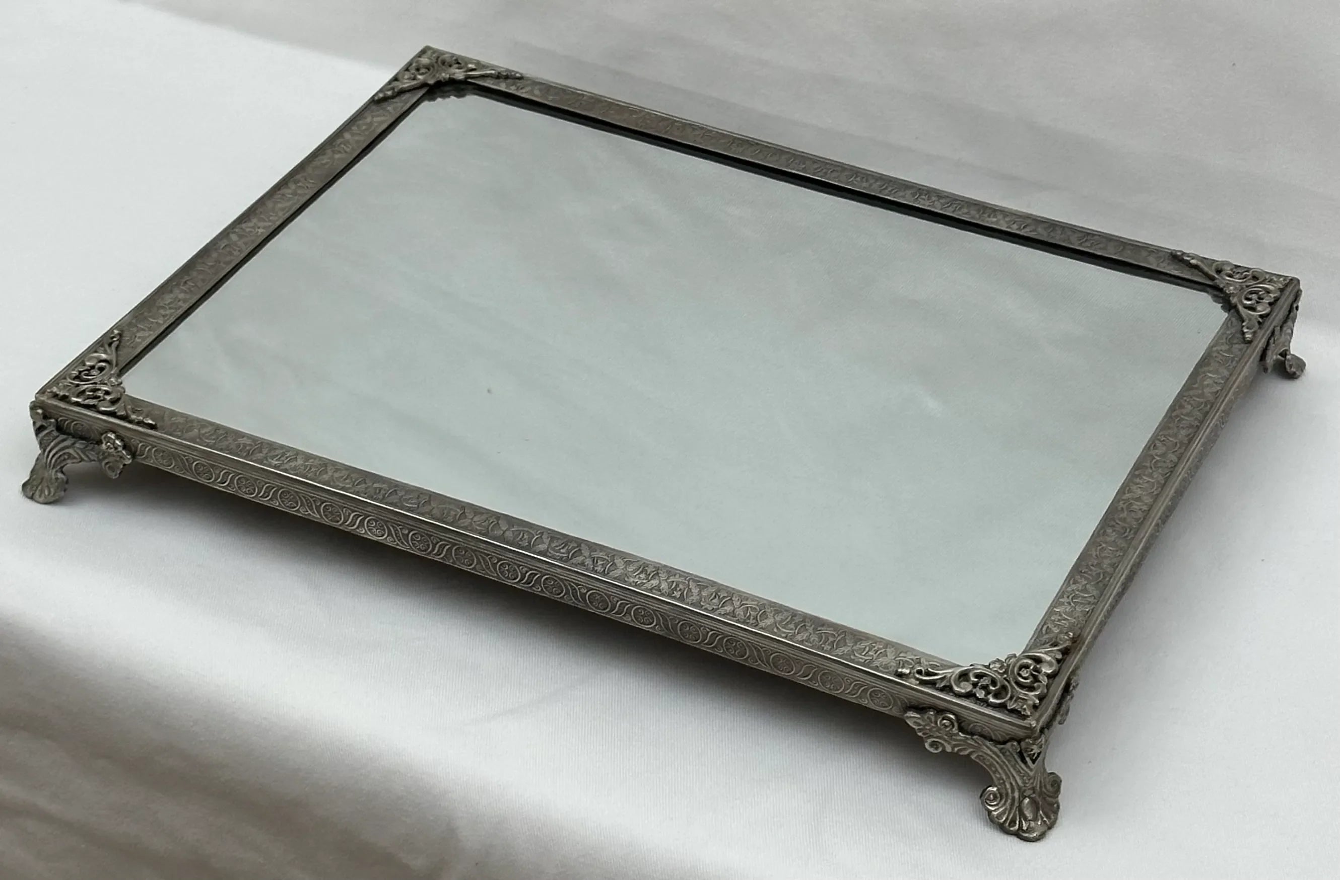 Marquis Mirror Tray