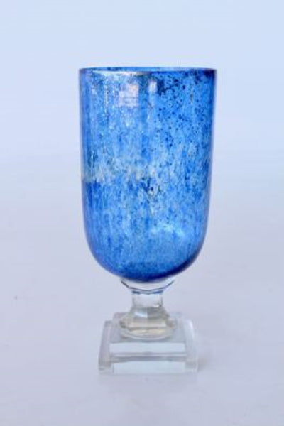 MEDIUM ANTIQUE BLUE GLASS CANDLE HOLDER ON FOOT - NetDécor 