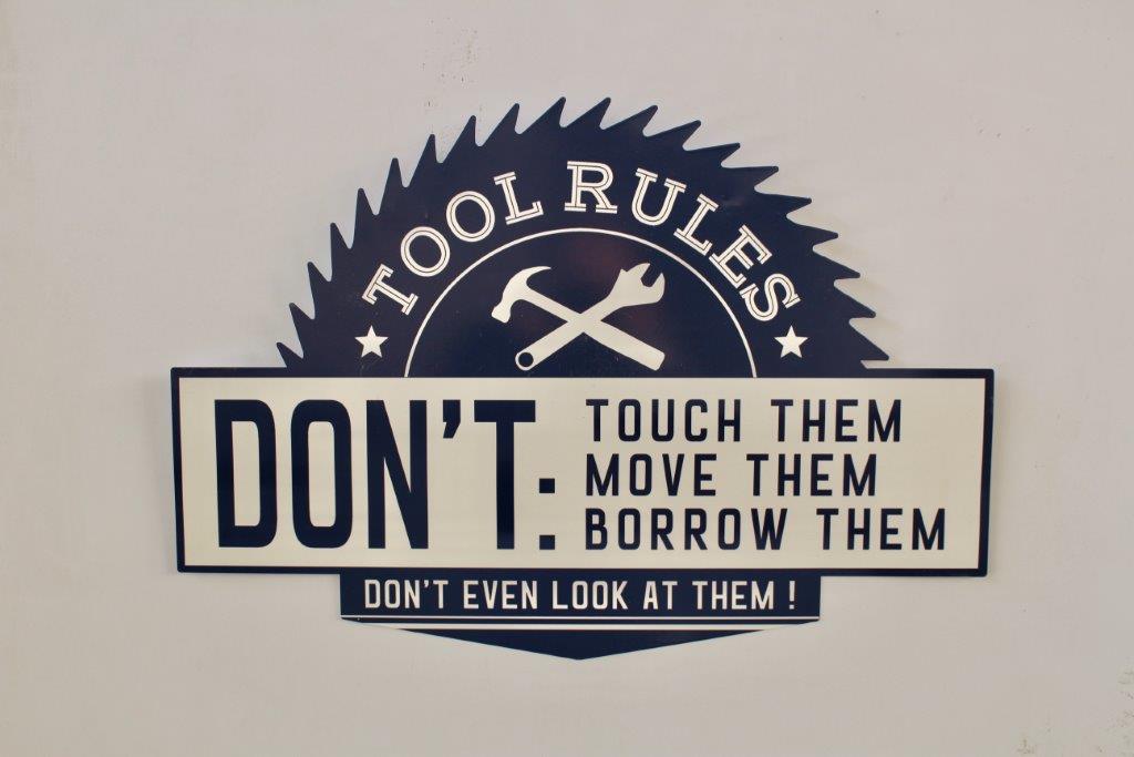 'TOOL RULES' METAL SIGN. - NetDécor 
