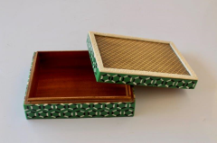 BRASS & GREEN HEXAGONAL BOX WITH LID - NetDécor