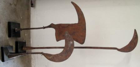 An Assortment of 3 Varying Sizes of Genuine Antiqu - NetDécor