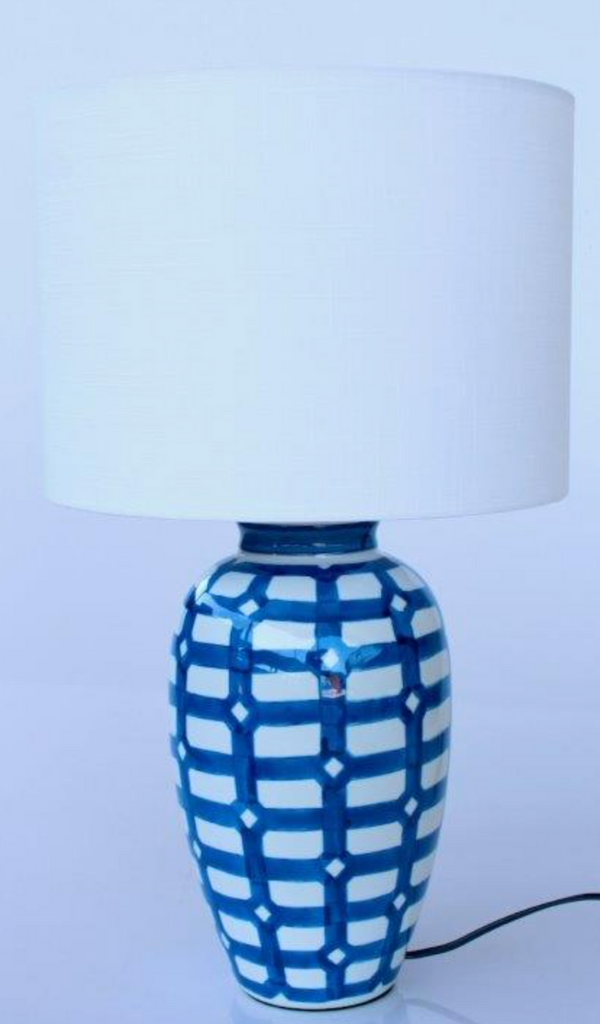 BLUE & WHITE CHECKED LAMP BASE OFF WHITE SHADE - NetDécor 