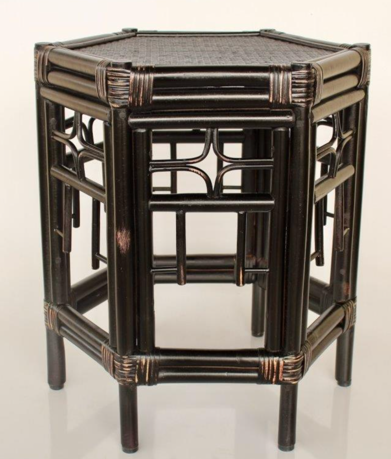 BLACK HEXAGON SIDE TABLE - NetDécor