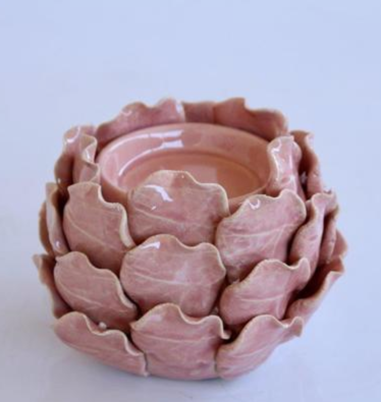 PINK PETAL CANDLE HOLDER - NetDécor