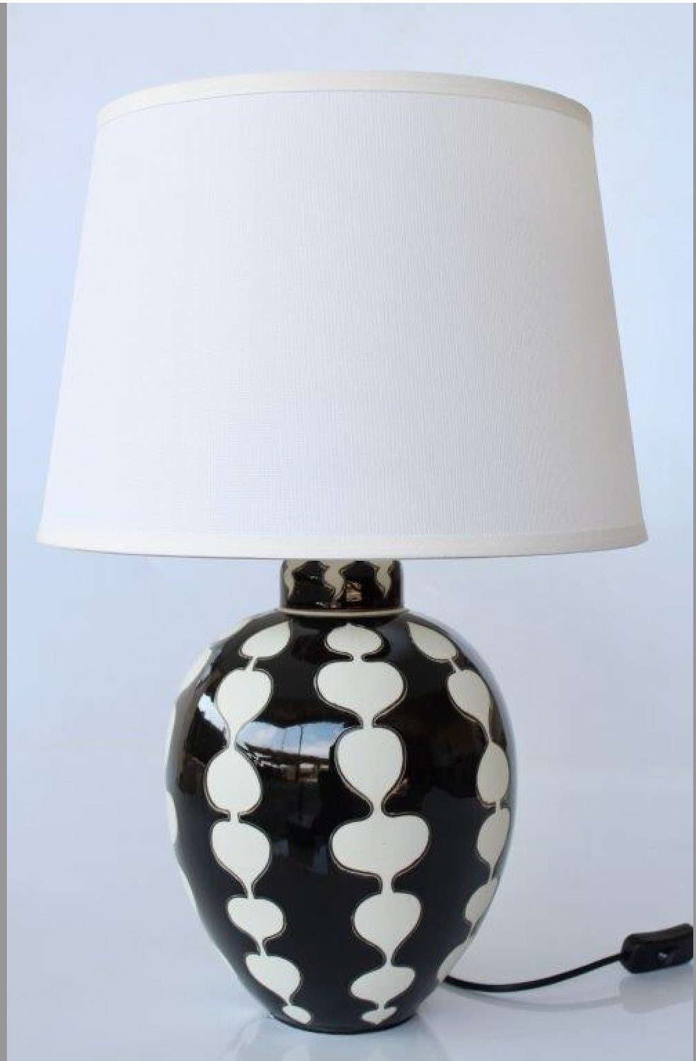 Black and White Lamp with Off White Shade - NetDécor