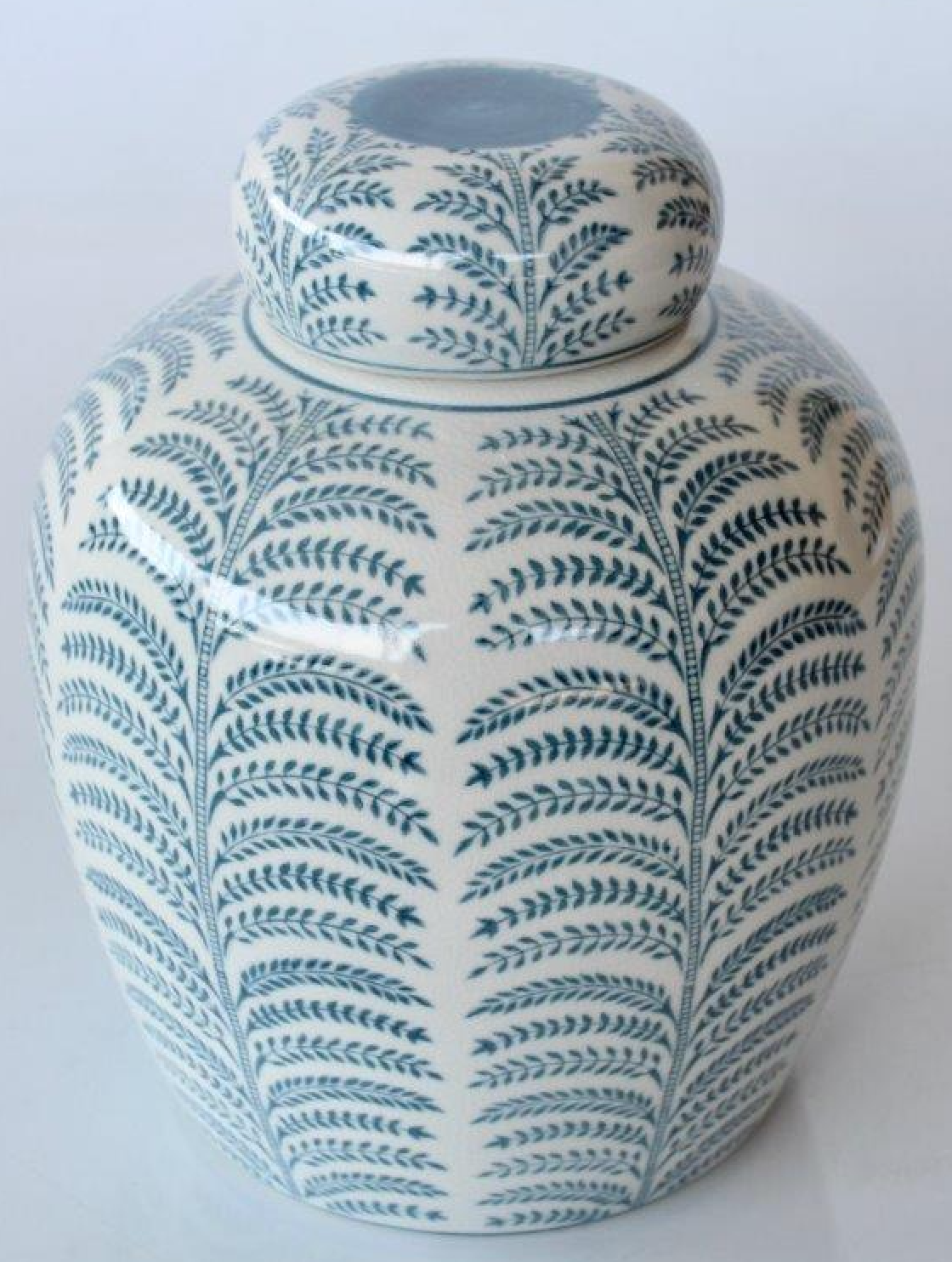 Blue & White Fern Jar - NetDécor