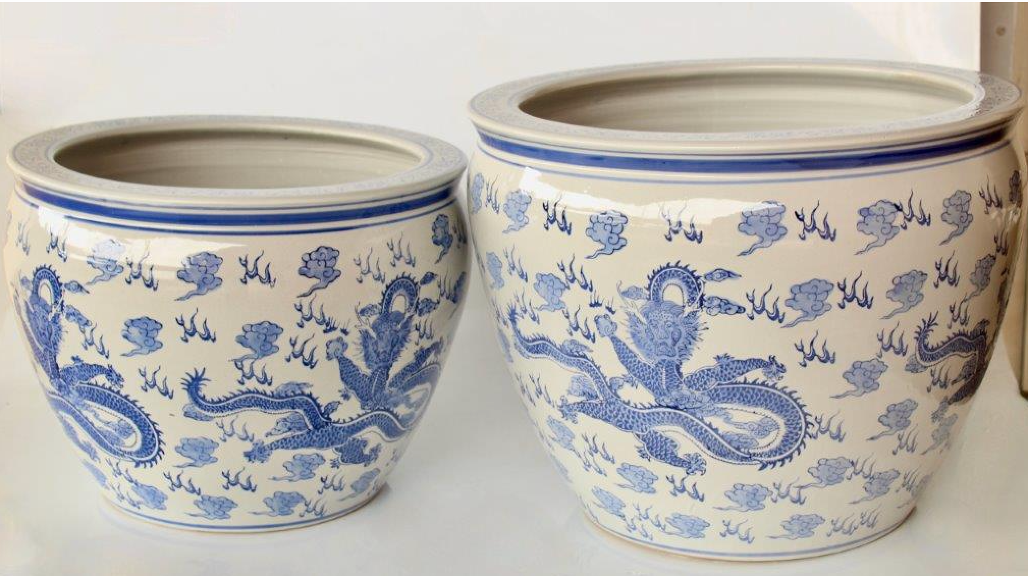 Blue & White Chinese Dragon Planter - NetDécor