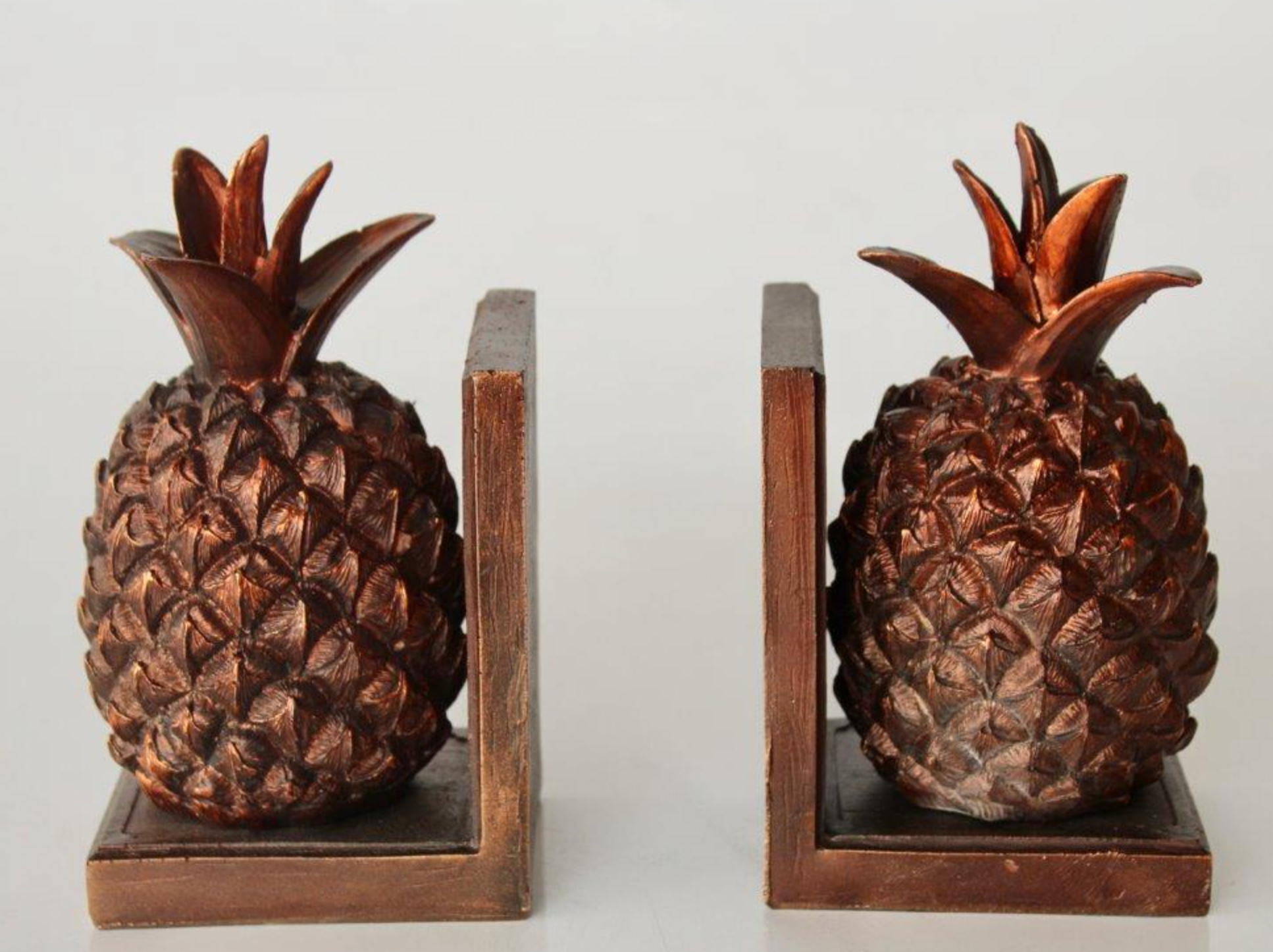 Pineapple Bookends - NetDécor