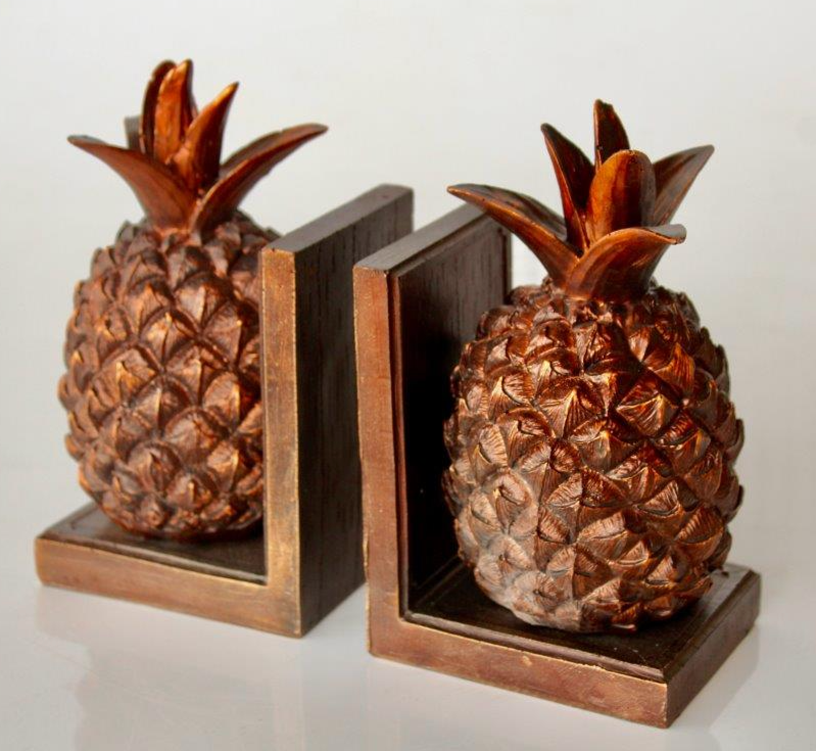 Pineapple Bookends - NetDécor