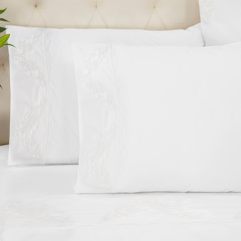 Percale Windsor White White Standard Pillowcase - NetDécor 