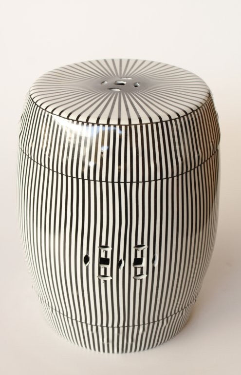 BLACK & WHITE STRIPE GARDEN STOOL