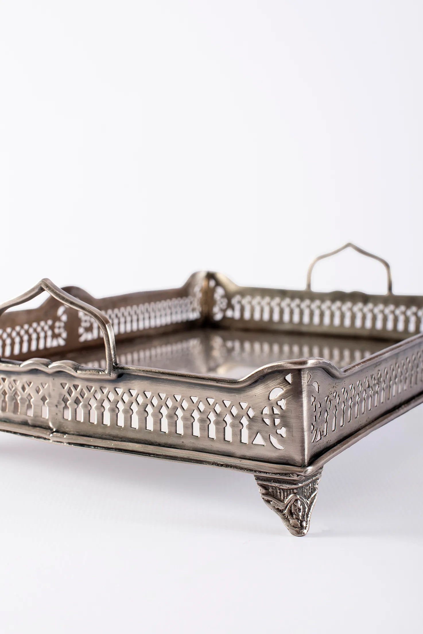 TRAY GALLERY KINGS ANTIQUE PEWTER