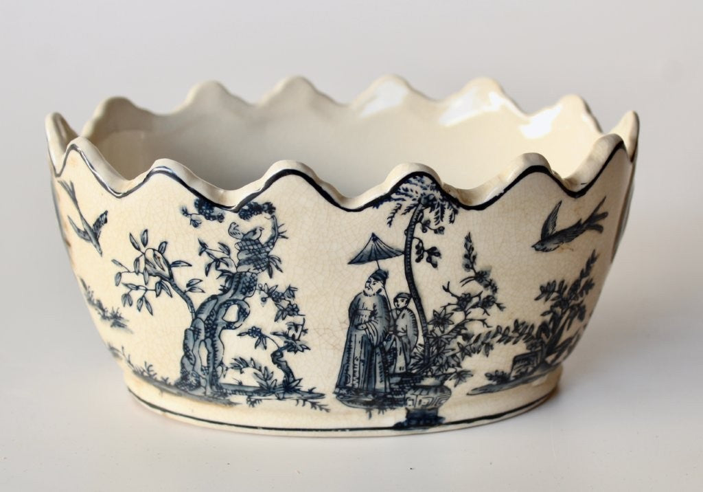 SMALL BLUE TOILE CROWN PLANTER