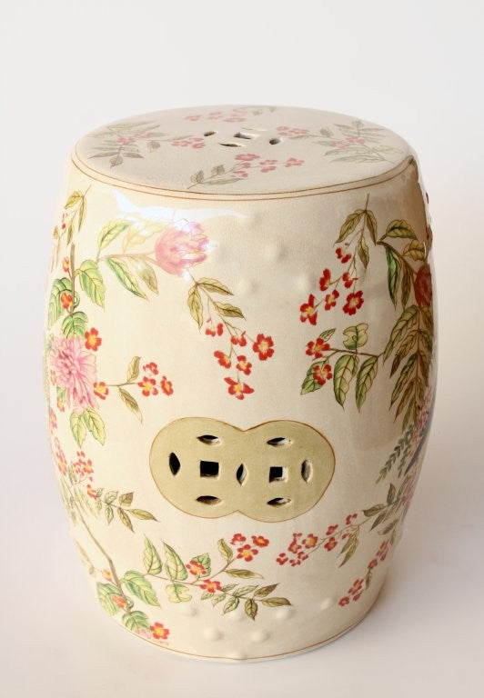 BUDGIE GARDEN STOOL