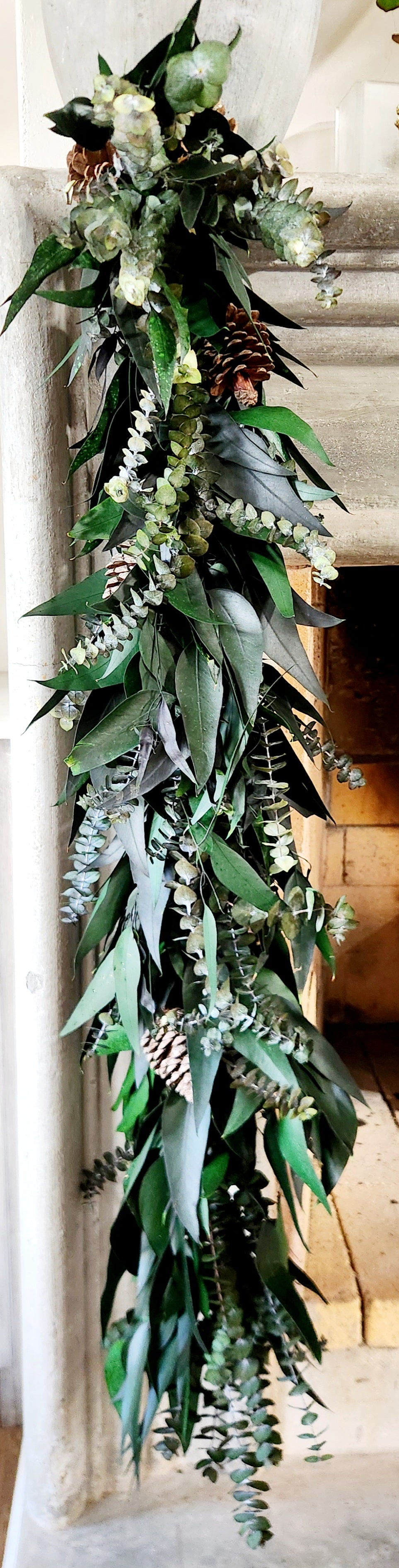 1 Metre Green Bluegum/Designer Pennygum Swag with Cones