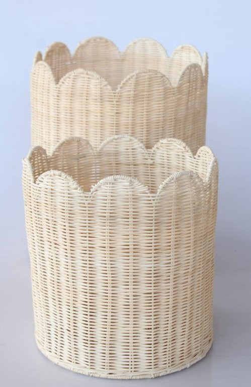 Set of 2 Rattan Scalloped Baskets