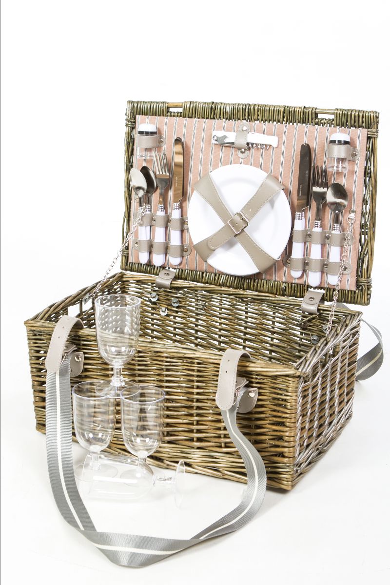 Quartet Picnic Basket for 4 people