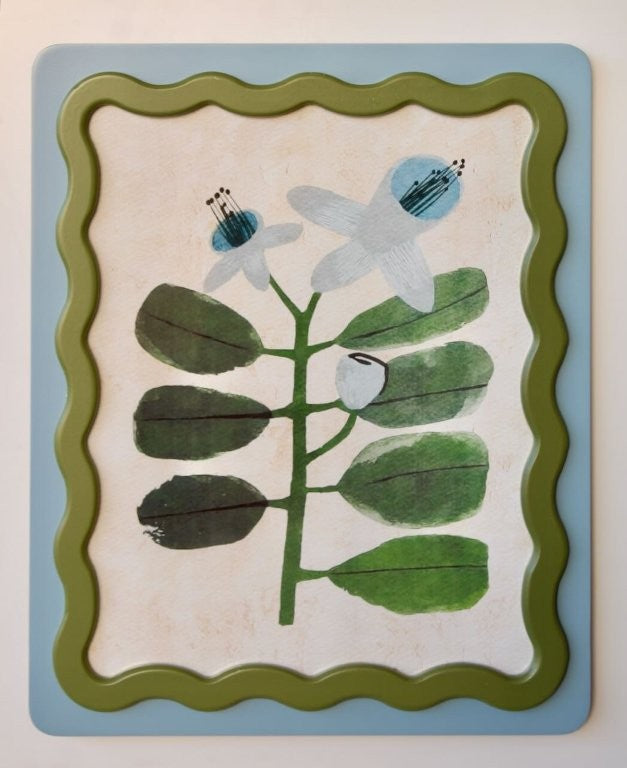 Blue & Green Scallop Flower Picture 3