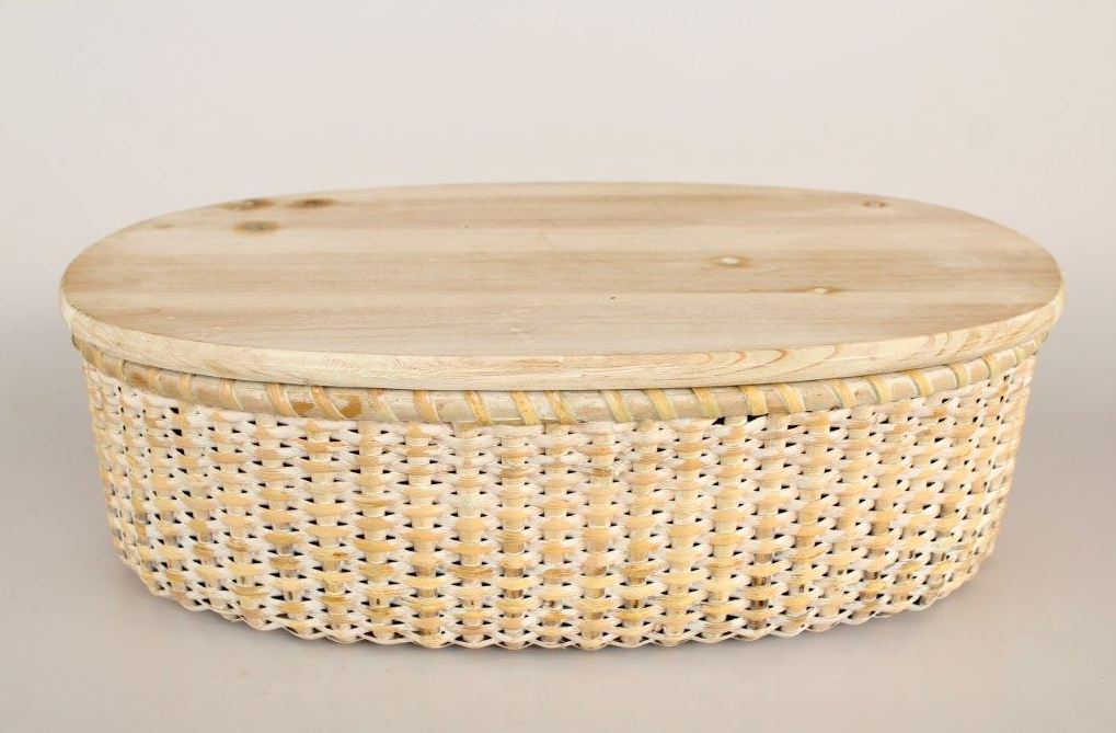 Set of 2 White Washed Baskets with Wooden Lid