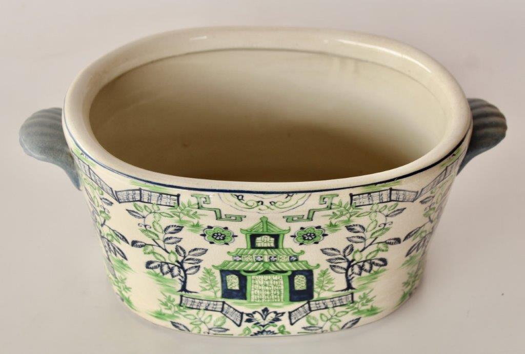 Medium Green and White Pagoda Foot Bath