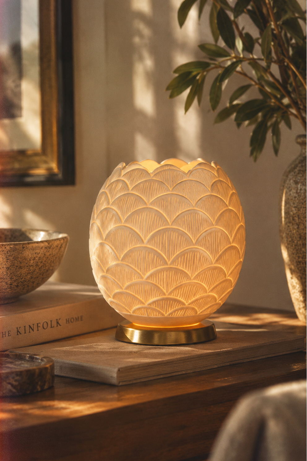 THE FLOWER - Ostrich Eggshell Tealight Holder